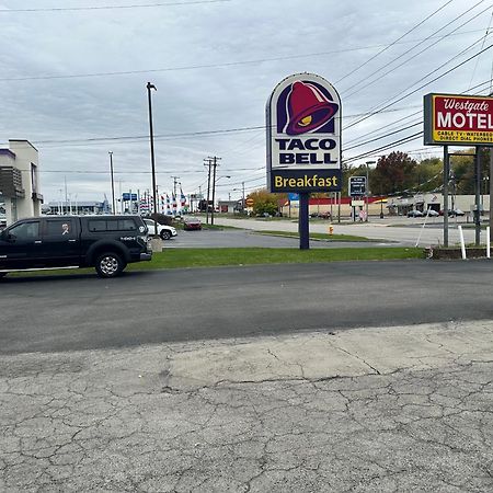 Westgate Manor Motel Austintown & Youngstown Ohio Екстер'єр фото