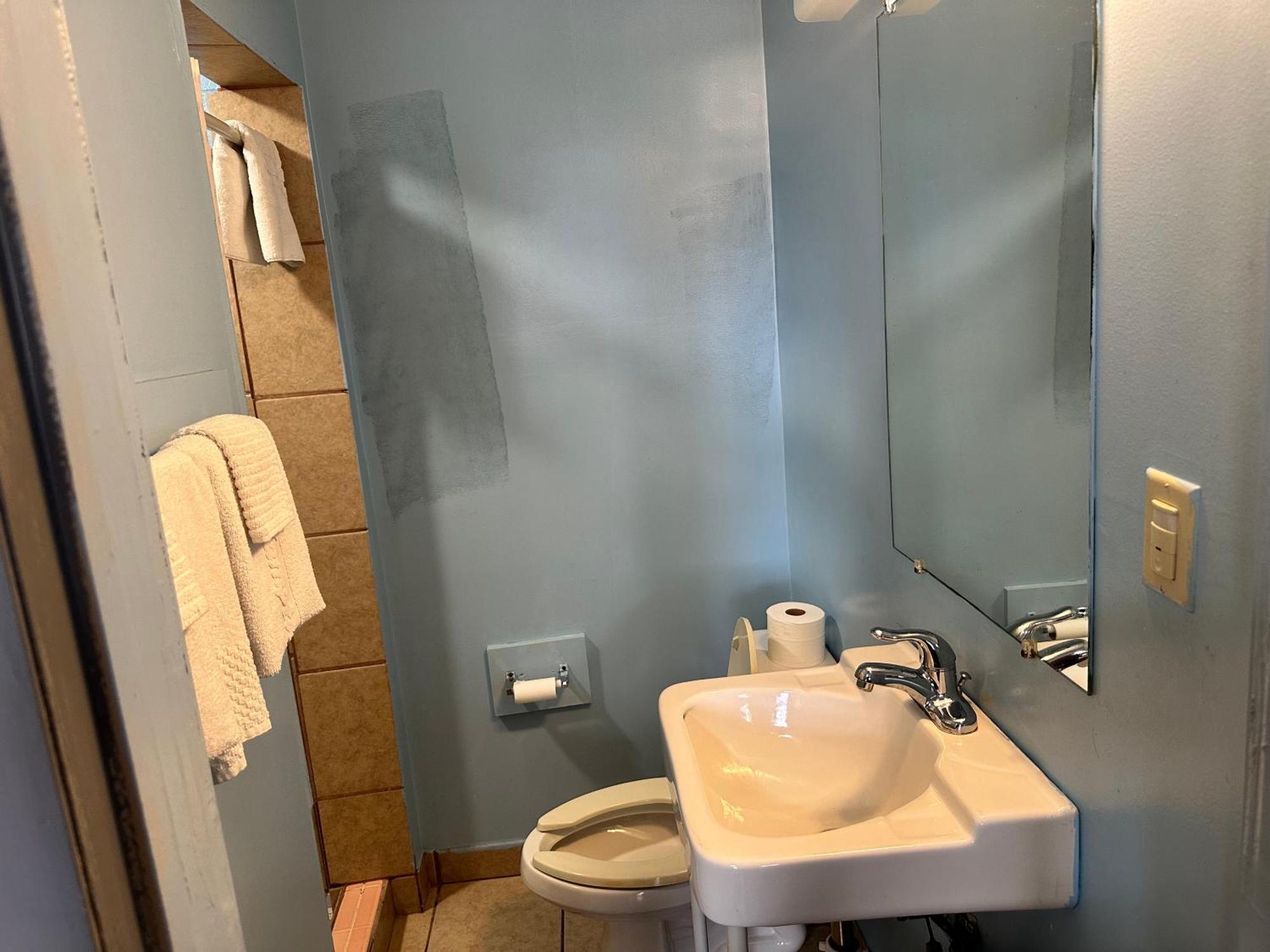 Westgate Manor Motel Austintown & Youngstown Ohio Екстер'єр фото