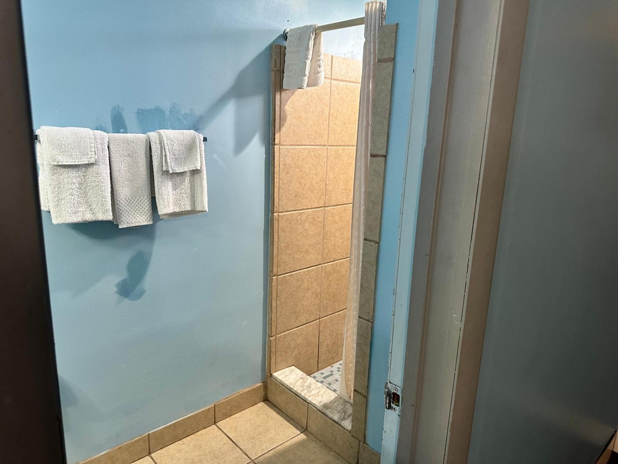 Westgate Manor Motel Austintown & Youngstown Ohio Екстер'єр фото