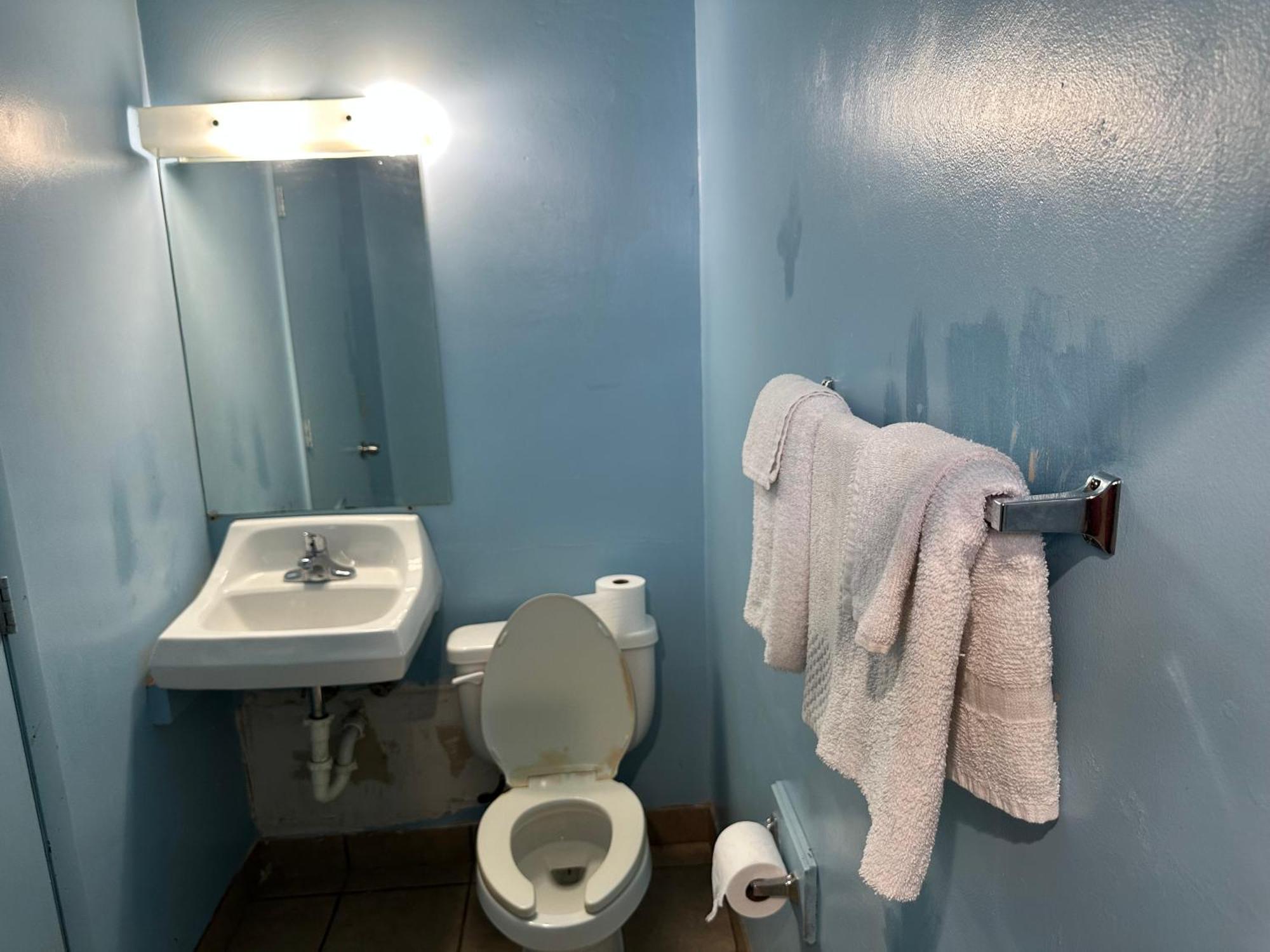 Westgate Manor Motel Austintown & Youngstown Ohio Екстер'єр фото