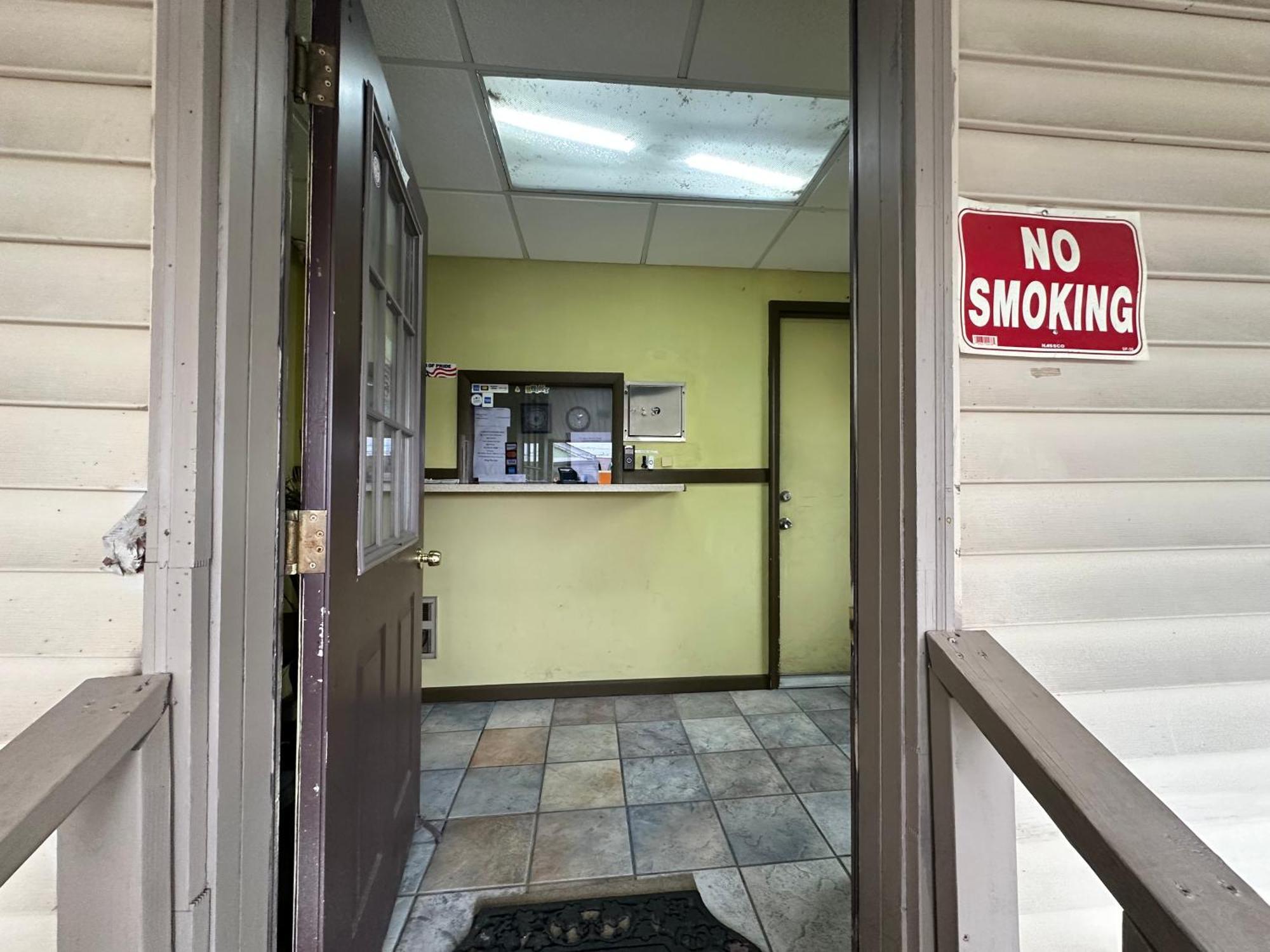 Westgate Manor Motel Austintown & Youngstown Ohio Екстер'єр фото